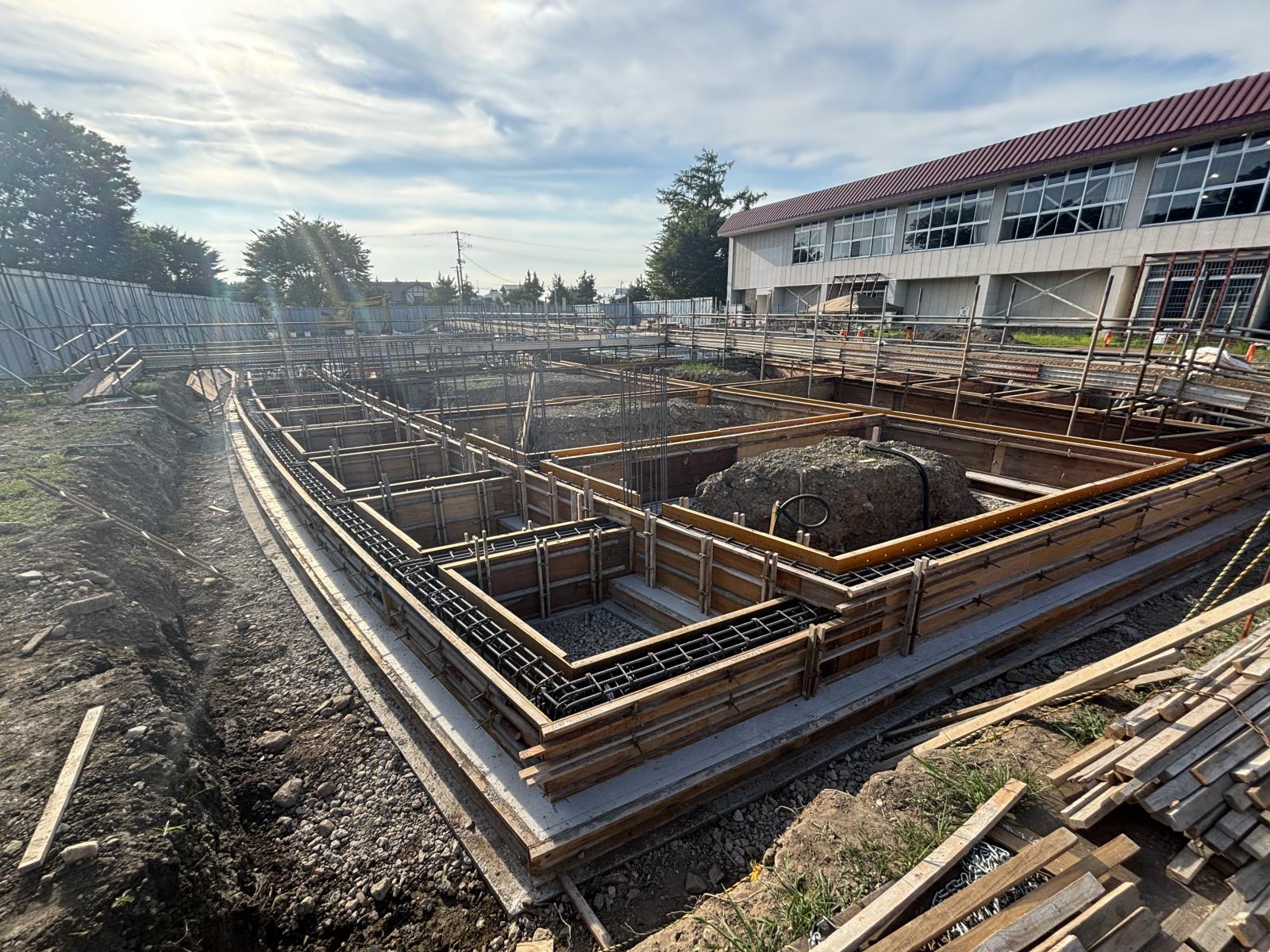 型枠工事（施設東前側）の写真