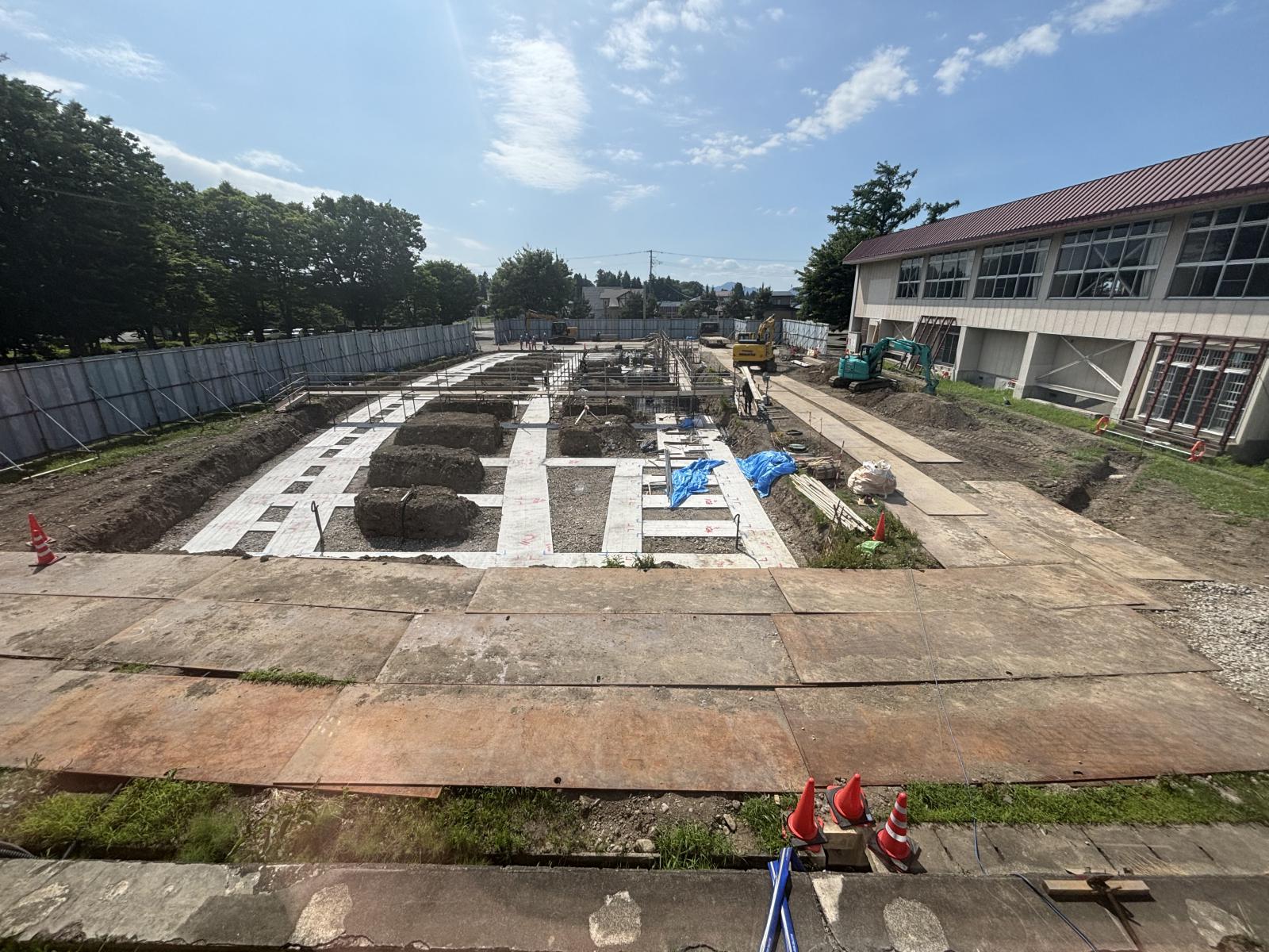 捨てコン作業終了、配筋作業の写真