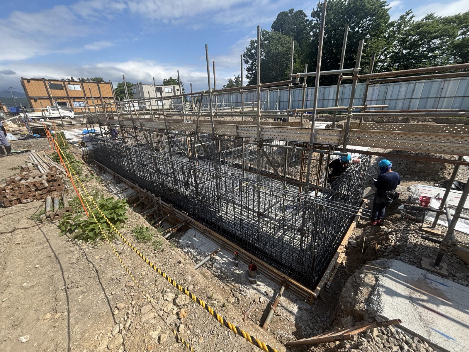 基礎ピット配筋・型枠組立1の写真