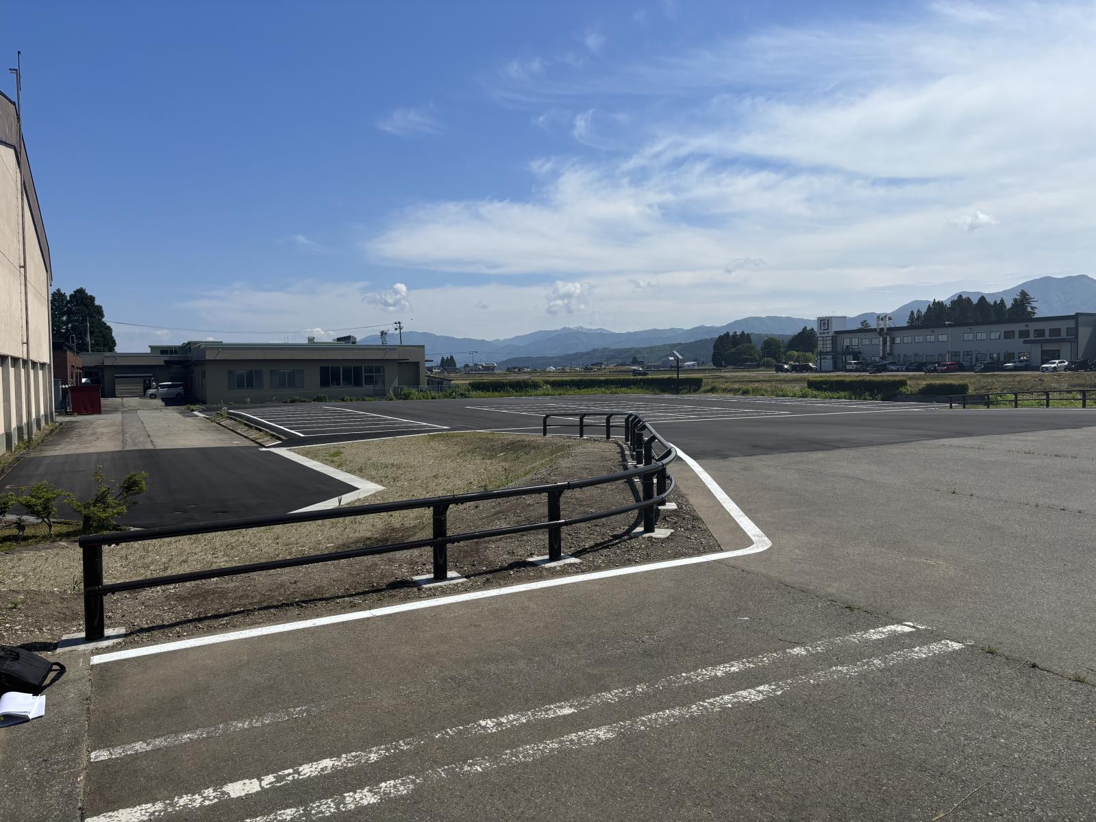 駐車場整備工事完了後の様子１